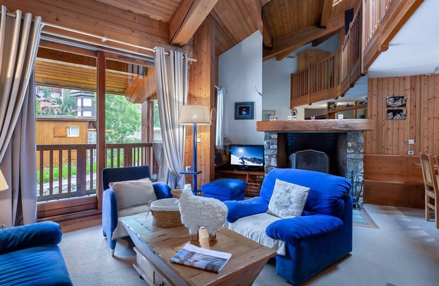Duplex élégant au centre de Val d'Isère, proche pistes, parfait pour famille de 7