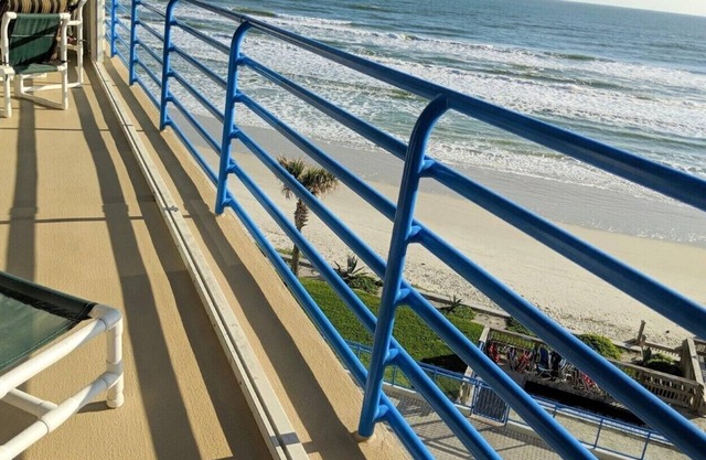 EBB Tide- #505 2 Bd / 2 Bth Ocean Front