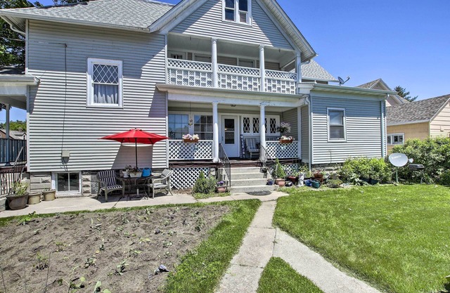 Eclectic Manitowoc Vacation Rental Near Marina!