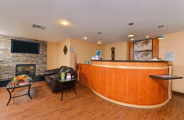 Econo Lodge Junction