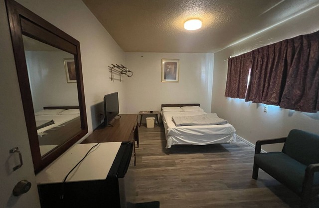 Economy Inn