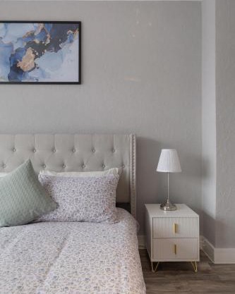 Edgware Oasis: Modern Haven near Tube & Park