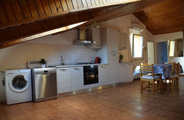 Edoardo apartment in the historic center of Cervia