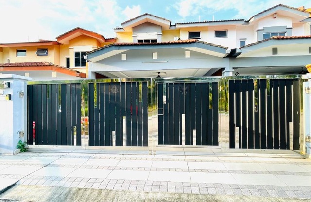 EE Summer Guest House 2.0