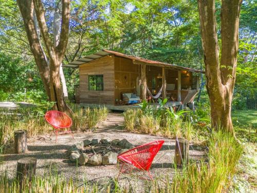 El Chic Shack, Authentic Cabin walk to Negra