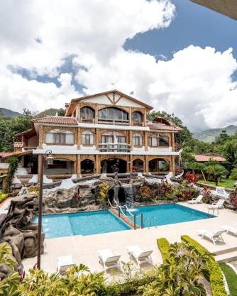 EL DESCANSO DEL TORO HOSTERIA-SPA