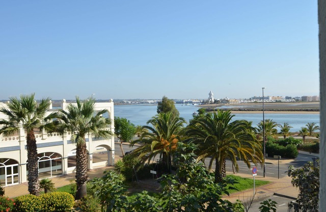 EL FARO 60 - One Bedroom Apartment, Sleeps 3