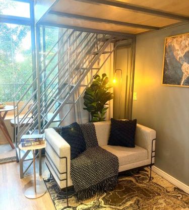 Elegância, Luxo e Conforto na Vila Mariana, Flat de Alto Padrão - 315B