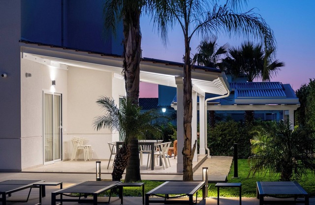 Elegant independent villa private pool your holidays in complete relaxationn