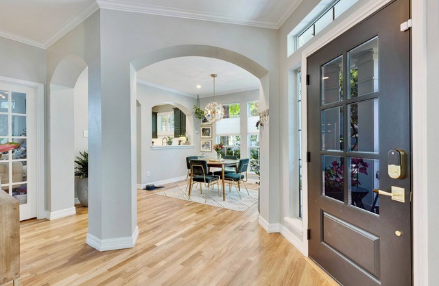 Elegant 3 Bed/2.5 Bath Home in Central Austin close to Zilker, Soco, & Downtown!