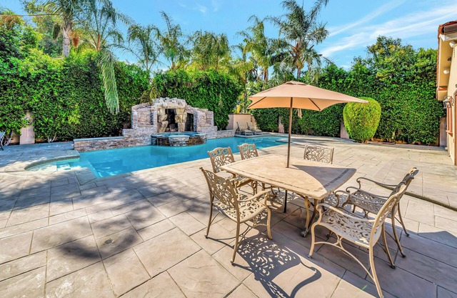 Elegant 4BR Home w/Waterfall Pool, Spa & Fire Pit