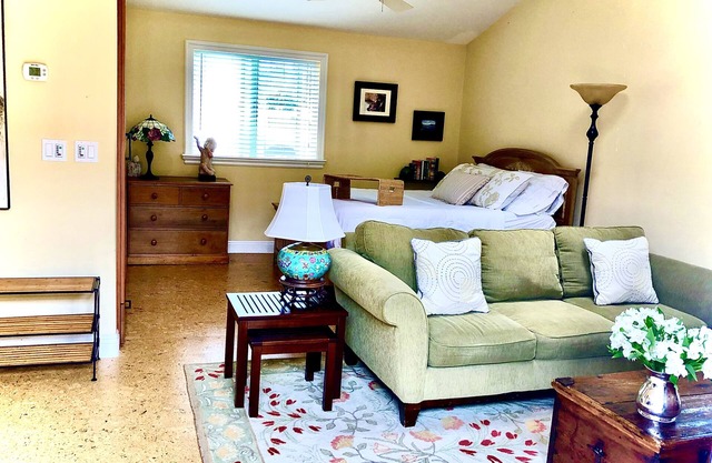 Elegant and large private suite centrally located to.Everything!