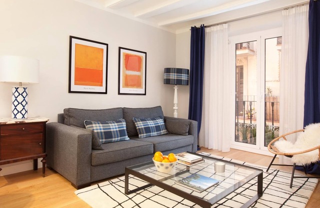 Elegant apartment in the heart of Gracia district
