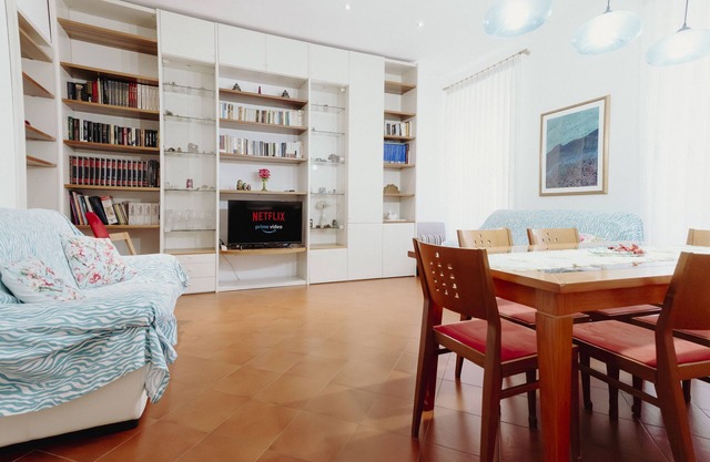 Elegant apartment located in the heart of Roman Trieste - FREE GARAGE