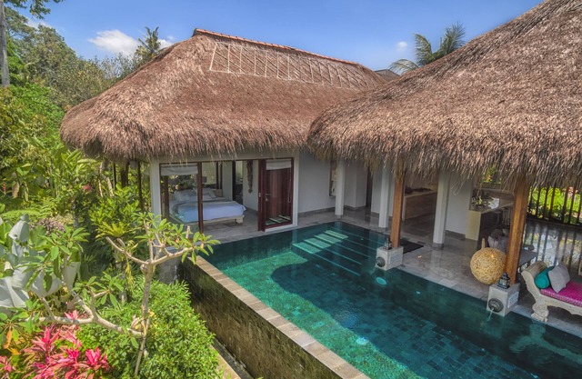 Elegant, Intimate, Luxury Contemporary Balinese Villa In a Traditional Village