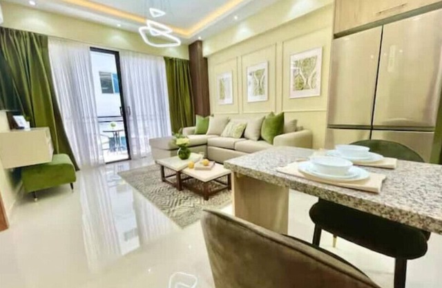 Elegant & Luxurious 5th Floor 1 Bedroom Apartmentn