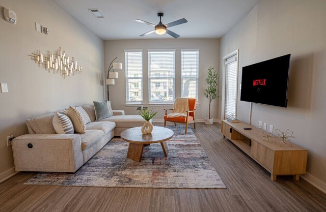 Elegant, Spacious Apt | Pool | Long Stays