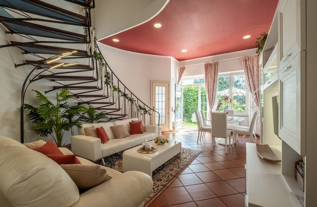 Elegant Villa Lù 10 minutes from the sea