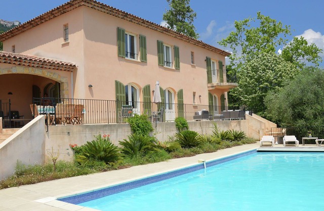 Elegant Villa with Pool, Cabris