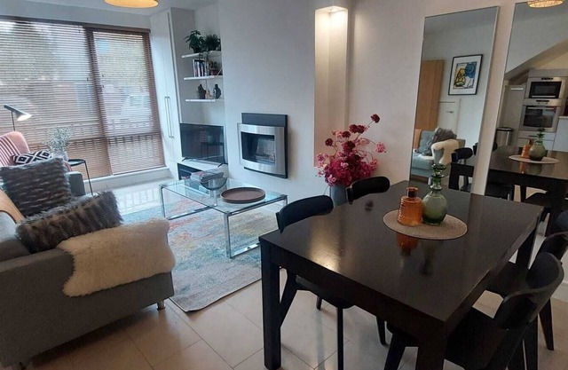 Elegantly Refurbed 2BD in Shankill - 3km from Bray