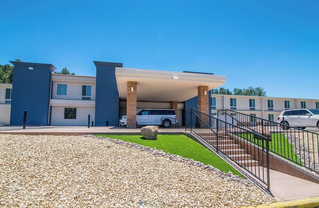 Elevate Hotel at Sierra Blanca Ruidoso, an Ascend Collection Hotel
