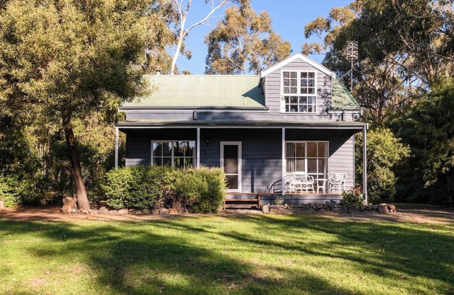 Elsie Cottage Summary