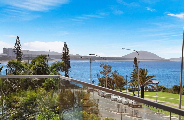 Elysee Luxury Alexandra Headland 2 Bedroom Apartment