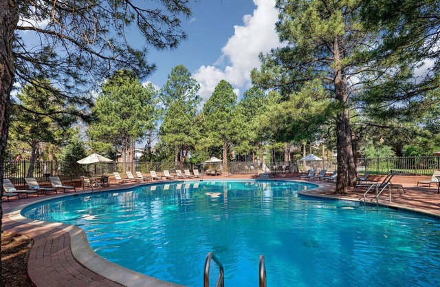 Enchanting Flagstaff Escape: Indulge in Luxury, Adventure, and Culinary Delights