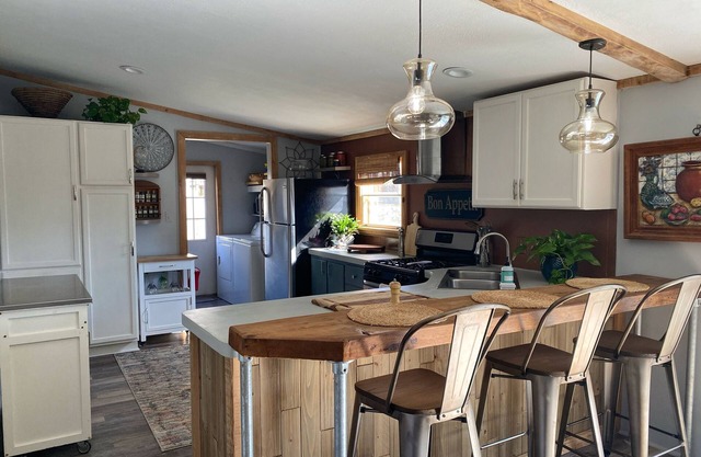 Enchanting Private Property! Minutes from fine dining,award winning breweries!
