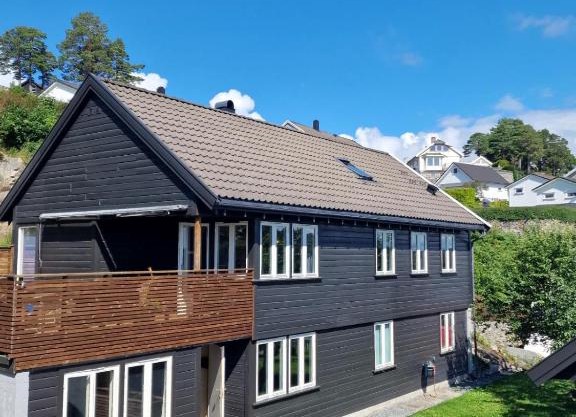 Enebolig ledig Arendalsuka * 4 soverom * 2 bad *