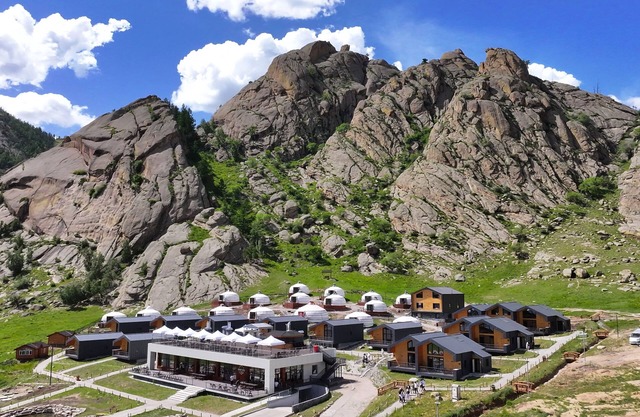 Energy Hills Resort