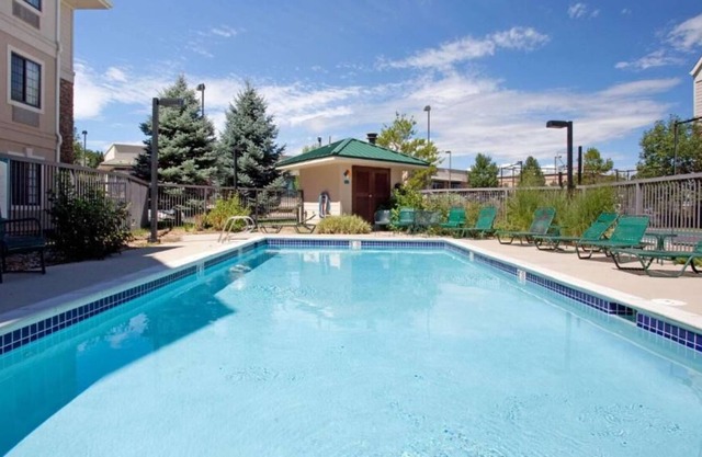 Enjoy a Hassle-Free Stay! Pet-Friendly, w/ Pool, Near Park Meadows Mall