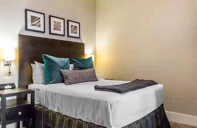 Enjoy a Pre-Holiday vacation in Historic Savannah