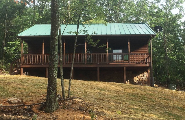 ENJOY A QUIET GETAWAY AT MOUNTAIN VIEW CABIN RENTALS