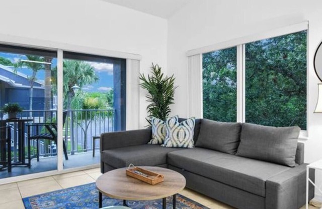 Enjoy our corner 2 bedroom, 2 bath top floor apartment in West Boca Raton