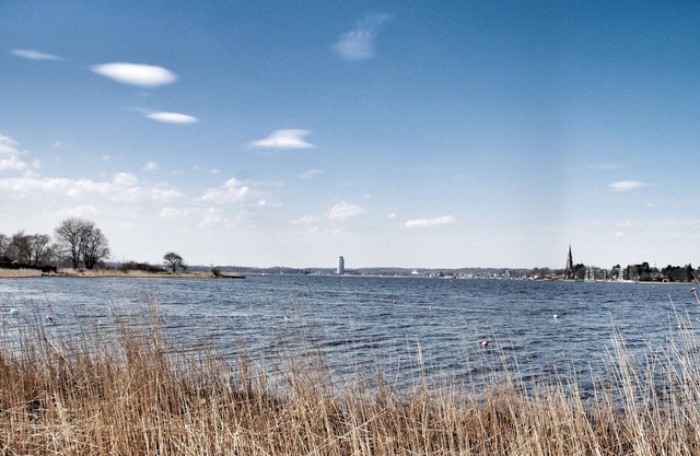 Enjoy restful tranquility with a fantastic view of the Schleib!