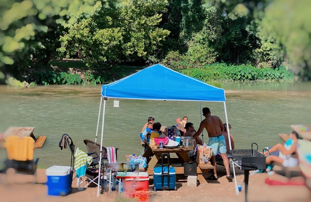 Enjoy the beautiful San Marcos River in this new, nice and comfy cabin!