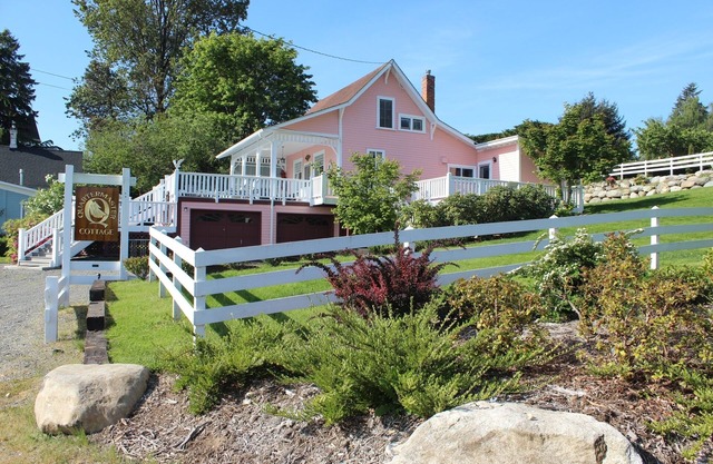 Enjoy The Best Of Vashon From The Deck Of The Quartermaster Cottage