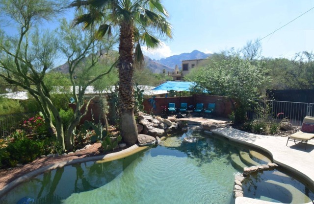 Enjoy Tucson in a Luxury Villa with Pool + Mountain Views in a Great Location