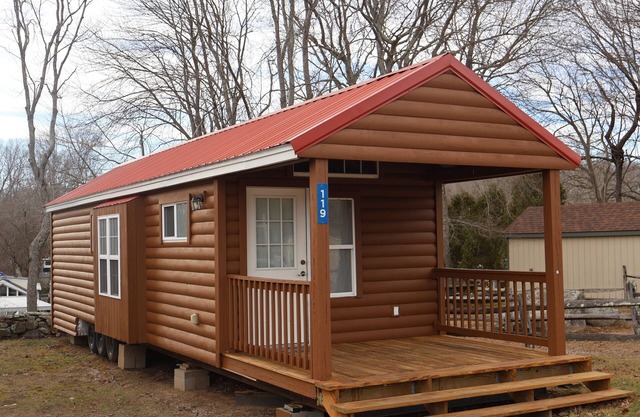 Enjoyable RV with AC in charming Preston with fun and activities for all ages