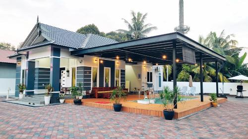 ENSTEK KLIA Homestay