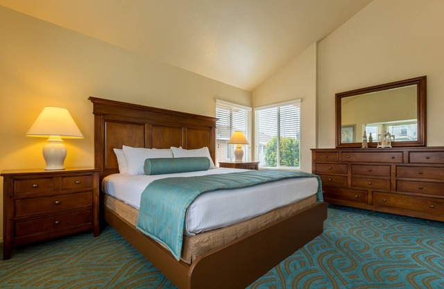 Ensuring a Very Comfortable & Memorable Stay! Kitchen, Parking Onsite!