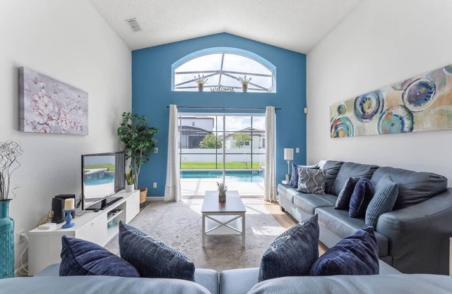 Entertaining Game Room 4BR Near Disney