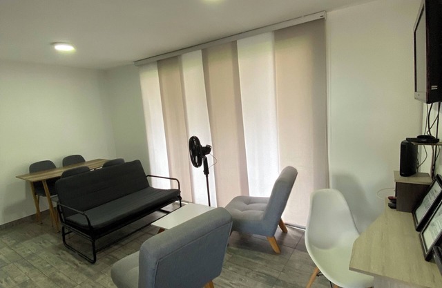 Entire home in business luxury chipichape!