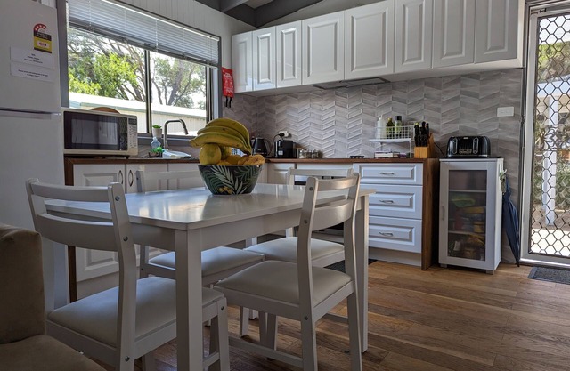Entire Home . Relax Unwind, Surrounded by Lakes, Beaches, and National Parks