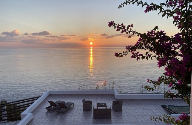 Eolian Villa "Mare" - Floating over the sea