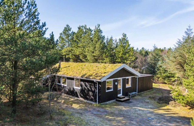 "Eriksine" - 1.9km from the sea by Interhome
