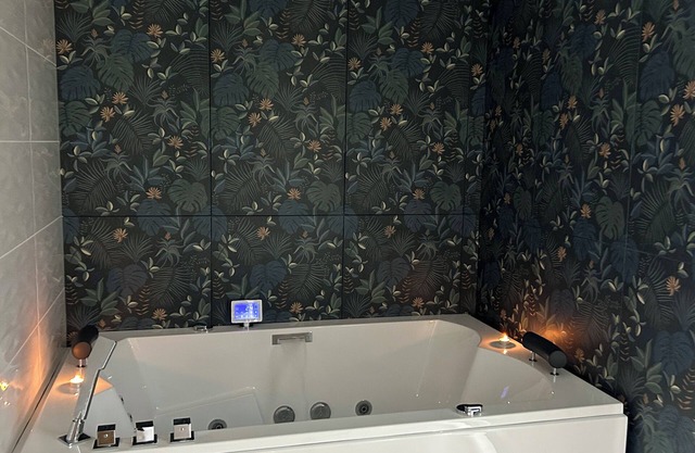 Escapade à 2 Bien Être et Déconnexion ! Jacuzzi Privatif