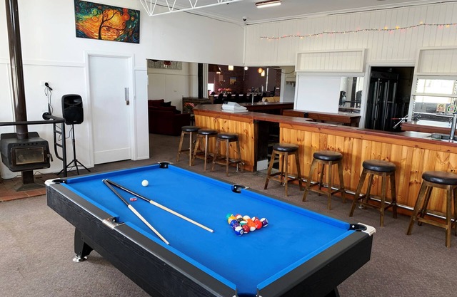 Escape to Torrumbarry's Hidden Gem and Make Memories by the Murray! Sleeps 20+