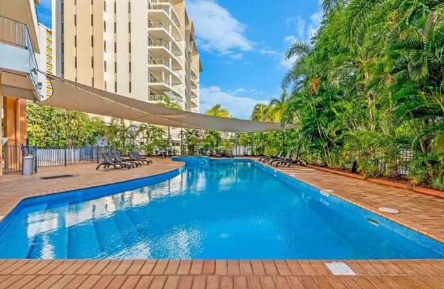 'Esplanade Ease' A Resort Balcony Pad with Pool